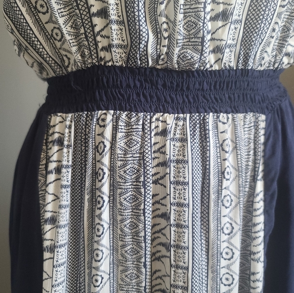 Carmen Marc Valvo Maxi Dress 2 - Picture 3 of 11